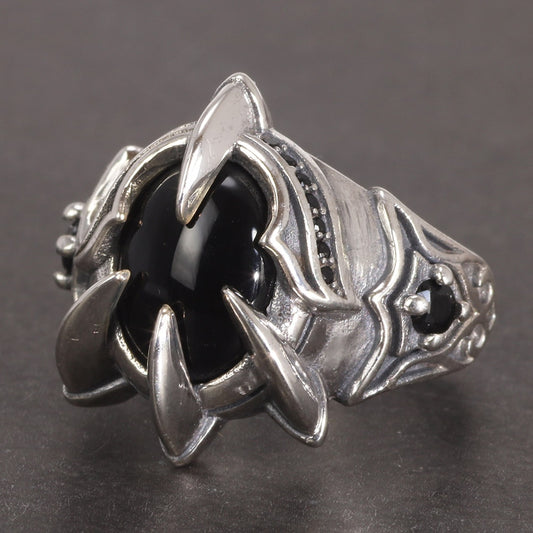 Adjustable Retro Hip Hop Black Agate Paw Ring for Men. Badass skull ring. Skull ring for men. Badass skull jewelry. Badass biker jewelry. badass skull accessories. Valentine gifts for him. Anniversary gift for him. Anniversary gift for my badass husband. Badass Birthday gift for my badass boyfriend. Badass Birthday gift for my badass husband.