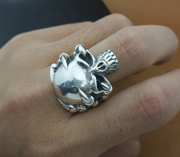 925 Silver Power-Paw-Skull Ring - Cool Punk Jewelry for Men. Skull ring for men. skull ring for women. badass skull rings. badass skull jewelry. badass skull accessories. badass Christmas gifts. Badass birthday gifts. Badass Valentine's gift. Badass Anniversary gifts.