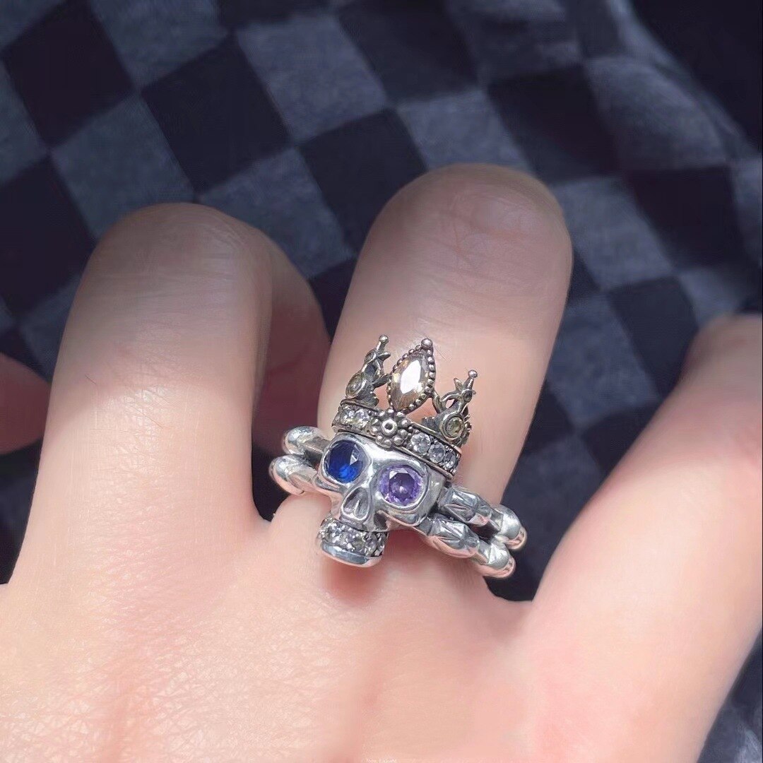 Vintage Gothic Blue Purple Zircon Crown Skull Ring. unique gothic skull ring for women. Badass skull rings. Badass skull jewelry. Badass skull accessories.