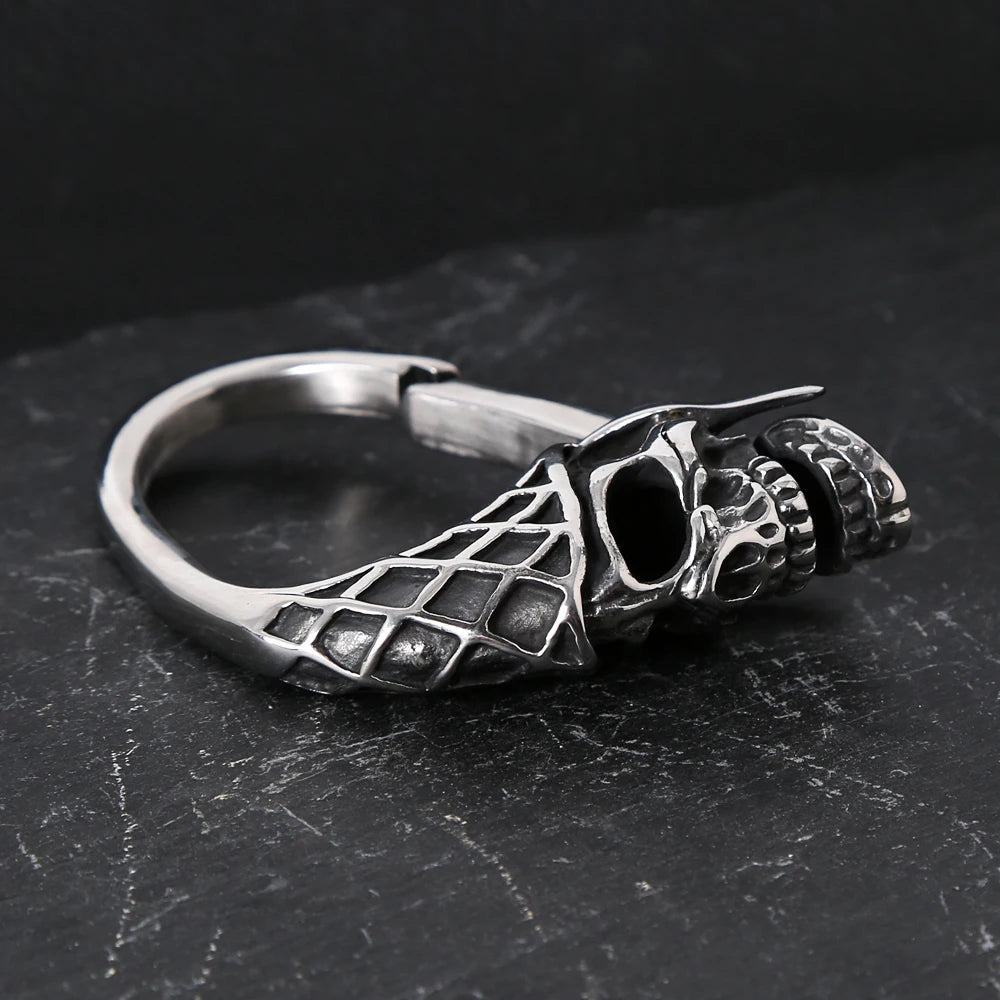 Antique Stainless Steel Clasp Skull Keyring. Badass gifts for badass. Badass birthday gifts. Badass Christmas gifts for badasses. Badass skull accessories. Valentine gifts for him. Anniversary gift for him. Anniversary gift for my badass husband. Badass Birthday gift for my badass boyfriend. Badass Birthday gift for my badass husband.