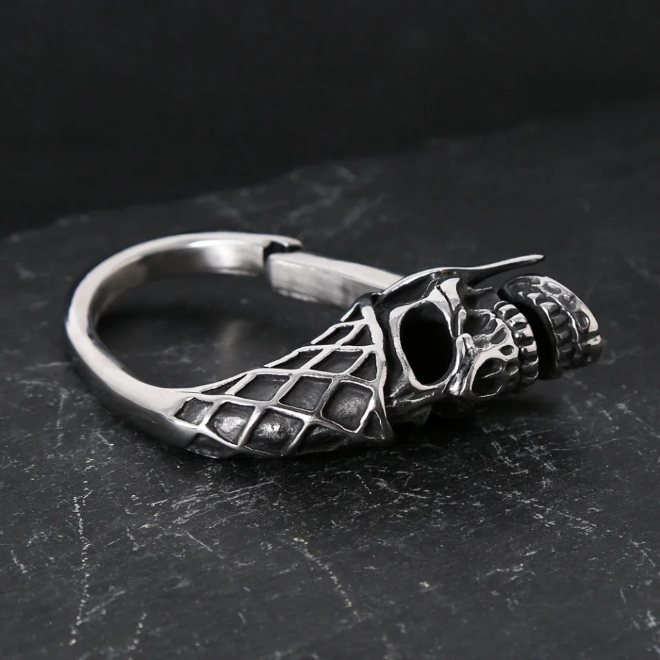 Antique Stainless Steel Clasp Skull Keyring. Badass gifts for badass. Badass birthday gifts. Badass Christmas gifts for badasses. Badass skull accessories. Valentine gifts for him. Anniversary gift for him. Anniversary gift for my badass husband. Badass Birthday gift for my badass boyfriend. Badass Birthday gift for my badass husband.