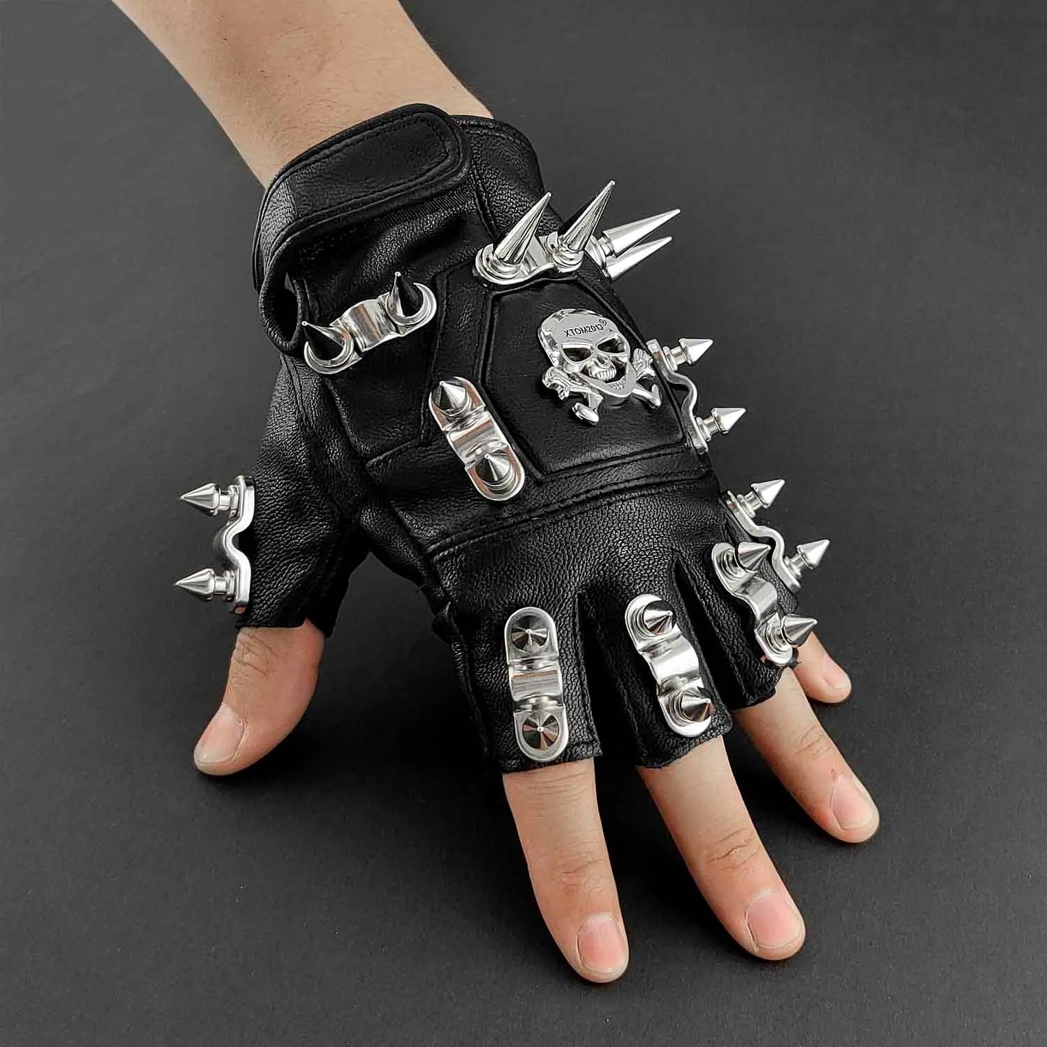 Skulls Rivet Pu Leather Fingerless Gloves Men Women Fashion Hip