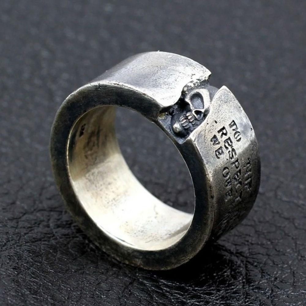 925 Sterling Silver Hidden Devil Skull Ring. Badass skull ring for men. Cool gift for cool man. Badass gift for bikers. Badass jewelry. Badass biker skull jewelry. Badass skulll accessories. Badass gift for badass. Badass skull accessories. Badass skull jewelry. Christmas gift for badass. Christmas gift for bikers. Christmas gifts for tattoo artists.