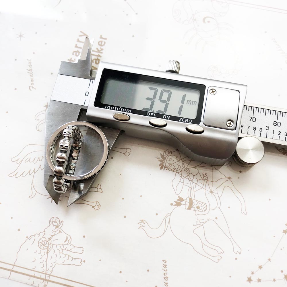 United Forever Skull Ring in Sterling Silver and Zircon. Badass skull rings. Skull rings for men and women. Badass skull jewelry. Badass skull accessories.