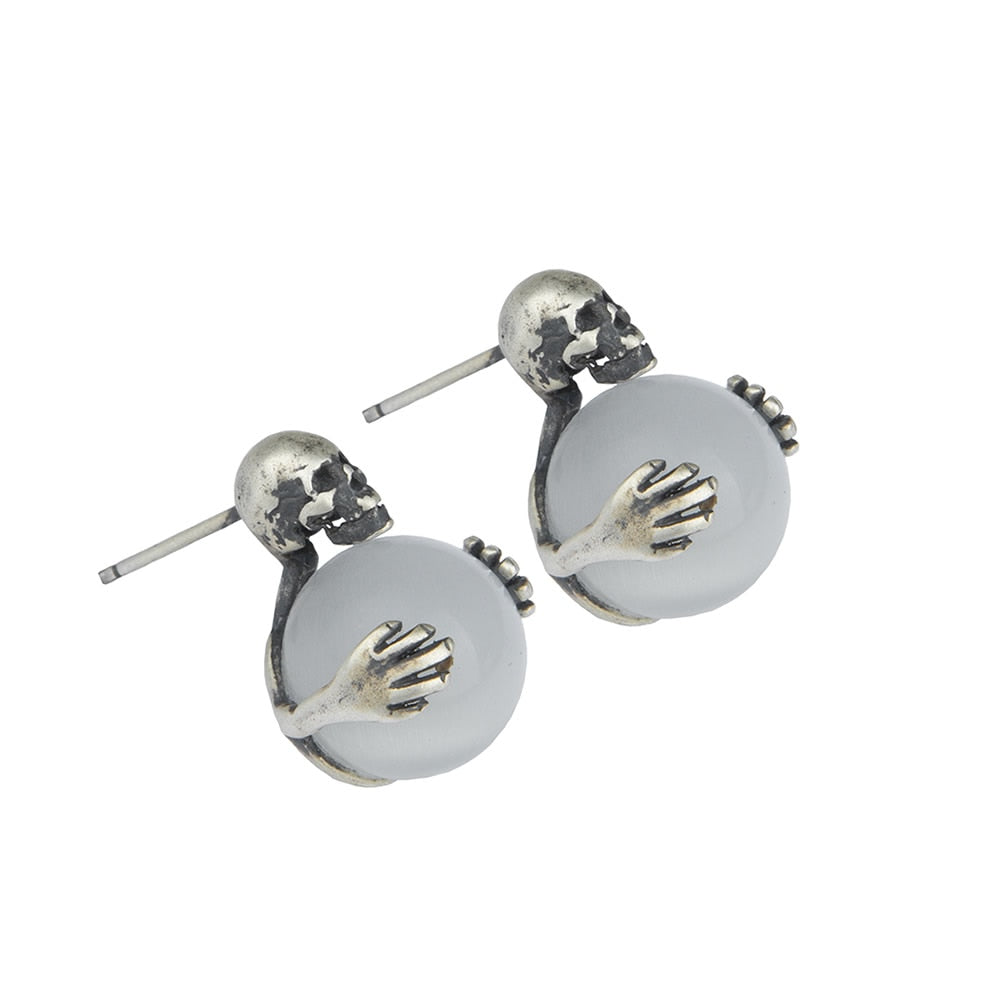 925 Sterling Silver Creative Retro Skull Stud Earring, one piece, one pair