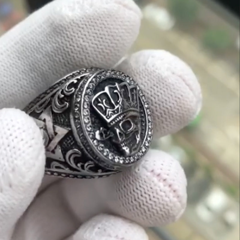 Retro Solid Clear Stone Crown Skull Ring. Bass skull ring. Badass biker skull ring. Badass skull accessories. Badass biker jewelry.