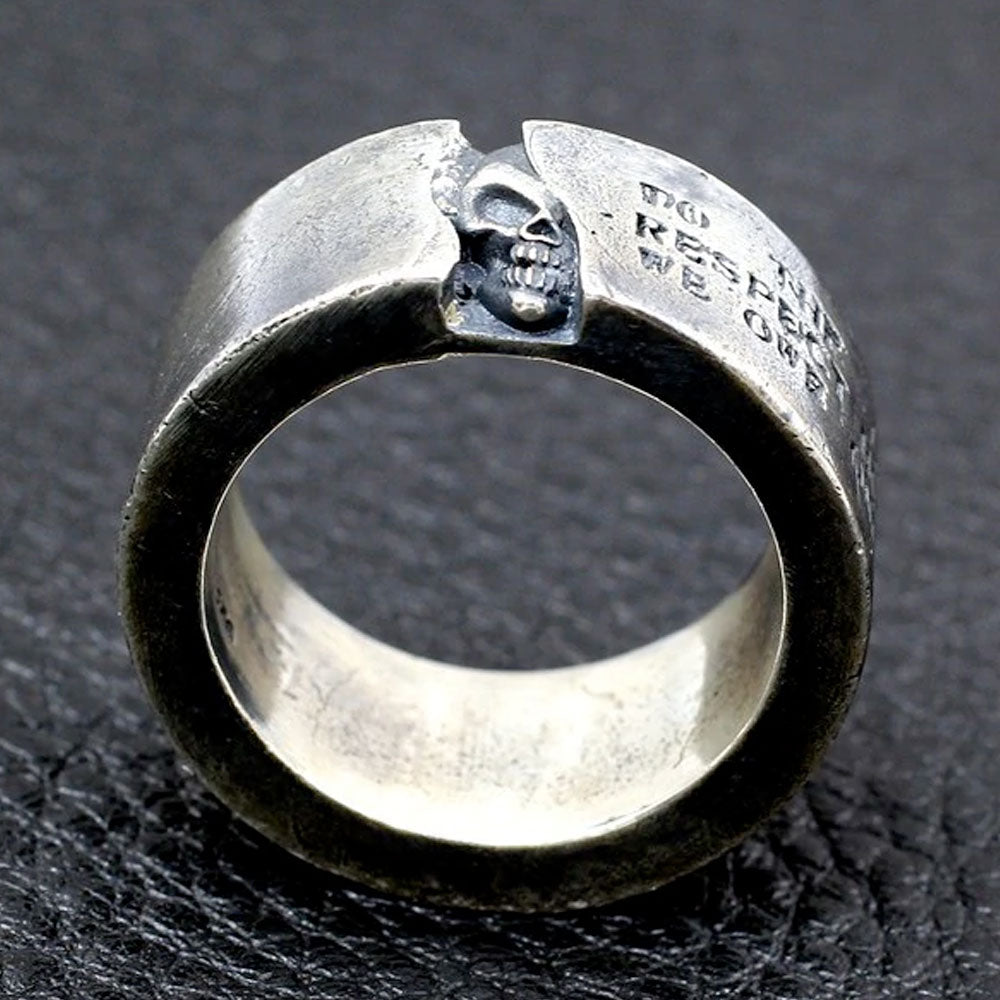 925 Sterling Silver Hidden Devil Skull Ring. Badass skull ring for men. Cool gift for cool man. Badass gift for bikers. Badass jewelry. Badass biker skull jewelry. Badass skulll accessories. Badass gift for badass. Badass skull accessories. Badass skull jewelry. Christmas gift for badass. Christmas gift for bikers. Christmas gifts for tattoo artists.