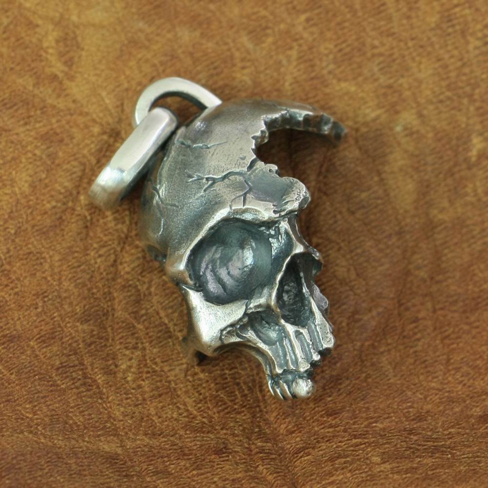925 Sterling Silver Damaged Half Face Skull Biker Pendant. Badass gift for men. Cool gift for cool man. Badass gift for bikers. Badass jewelry. Badass biker skull jewelry. Badass skulll accessories. Badass gift for badass. Badass skull accessories. Badass skull jewelry. Christmas gift for badass. Christmas gift for bikers. Christmas gifts for tattoo artists.