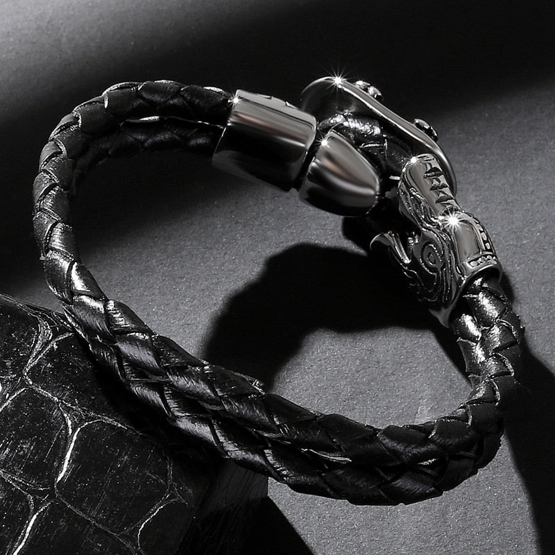 Retro Punk Stainless Steel Skull Bracelet. Retro Punk Stainless Steel Skull Bracelet. Badass Biker Skull bracelet. Badass biker bracelet. Badass Skull Accessories. Badass skull jewelry.