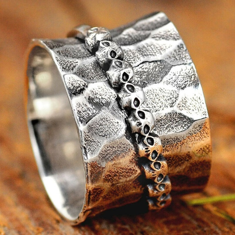 Metallic Women Prong Setting Skull Ring
