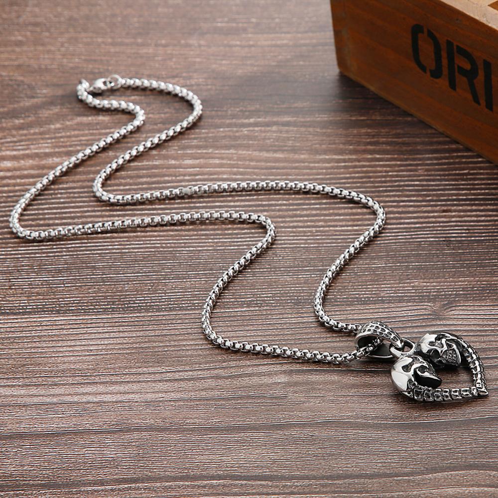 316L Stainless Steel Skull Couple Pendant Necklace. Badass skull pendant for men. Badass gifts for badass. Badass birthday gifts. Badass Christmas gifts for badasses. Badass biker skull pendant necklace. Badass sbiker skull jewelry. Badass skull jewelry. Badass skull accessories. Valentine gifts for couple.