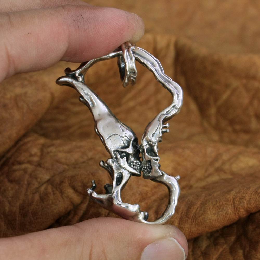 925 Sterling Silver Kissing Skull Pendant