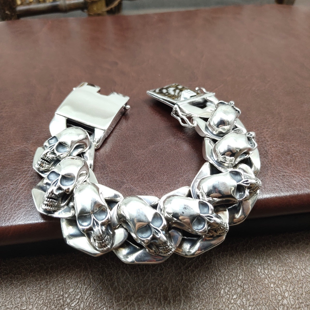 Solid 925 Pure Silver Biker Skull Bracelet. Badass bracelet for men. Cool gift for cool man. Badass gift for bikers. Badass jewelry. Badass biker skull jewelry. Badass skulll accessories. Badass gift for badass. Badass skull accessories. Badass skull jewelry. Christmas gift for badass. Christmas gift for bikers. Christmas gifts for tattoo artists.