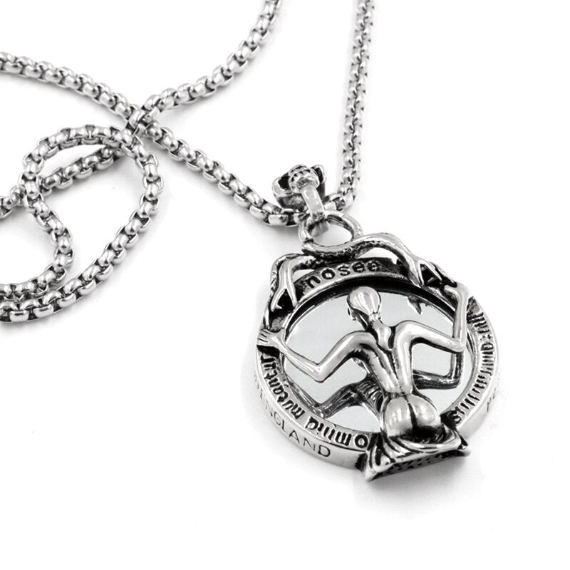 Vintage Magic Mirror Skull Pendant Necklace