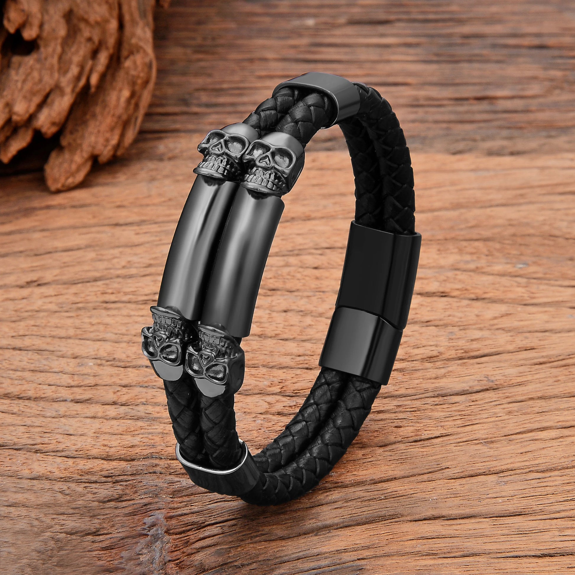 Goth Rock Skull Bracelet – Stainless Steel & Leather Biker Bangle for Men. Unique Valentine gifts for him. Unique Anniversary gift for him. Unique Anniversary gift for my badass husband. Unique Badass Birthday gift for my badass boyfriend. Badass Birthday gift for my badass husband. Badass gift for bikers. Skull key cover for Honda. Key cover for motorcycles. Bikers in Canada, Germany, UK, Spain.