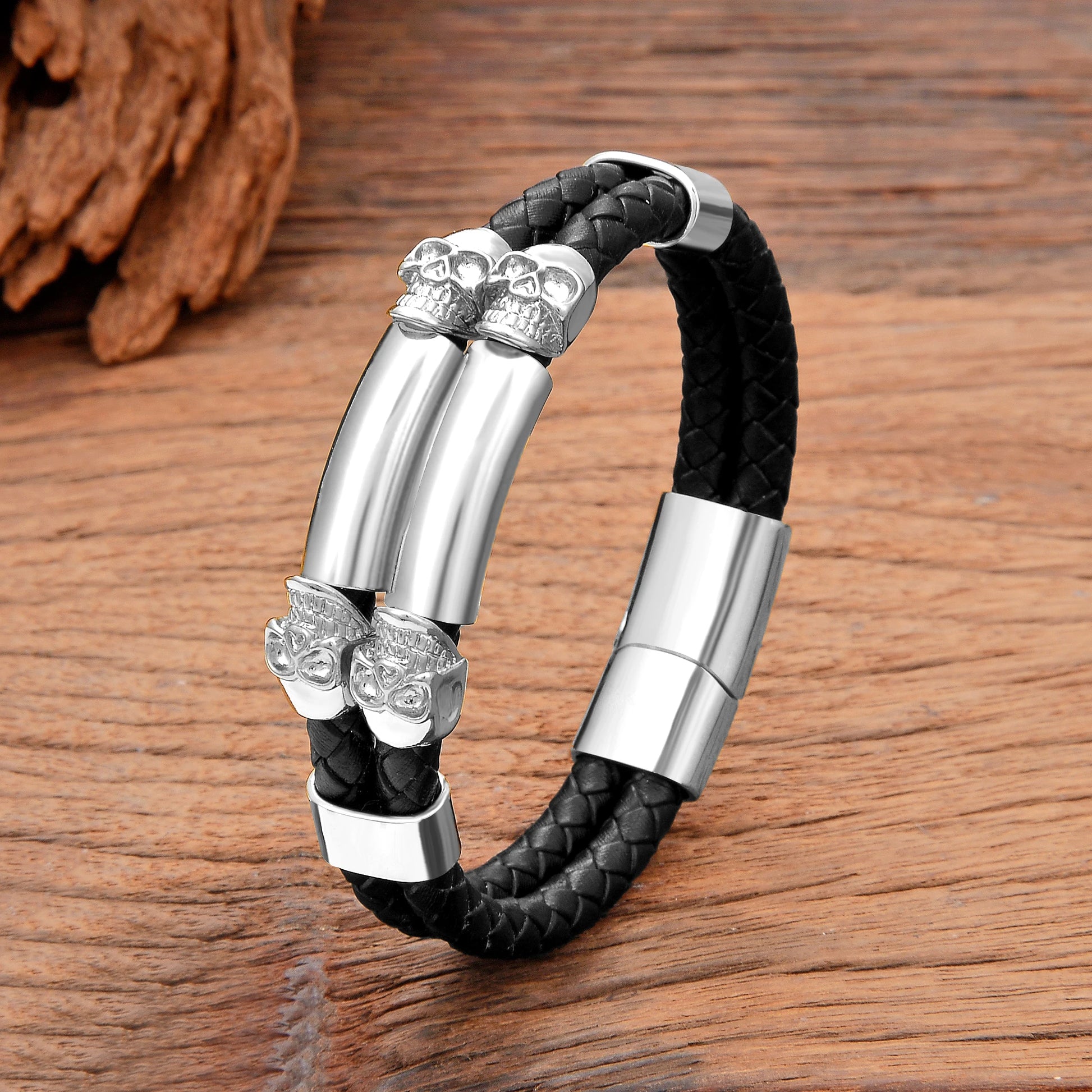 Goth Rock Skull Bracelet – Stainless Steel & Leather Biker Bangle for Men. Unique Valentine gifts for him. Unique Anniversary gift for him. Unique Anniversary gift for my badass husband. Unique Badass Birthday gift for my badass boyfriend. Badass Birthday gift for my badass husband. Badass gift for bikers. Skull key cover for Honda. Key cover for motorcycles. Bikers in Canada, Germany, UK, Spain.