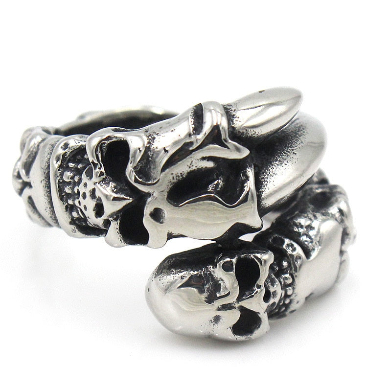 Vintage Punk Rock Beast Claw Skull Ring. Badass  Skull Ring for Men. Skull Rings for Men. Badass skull jewelry. badass skull accessories. Badass biker jewelry.