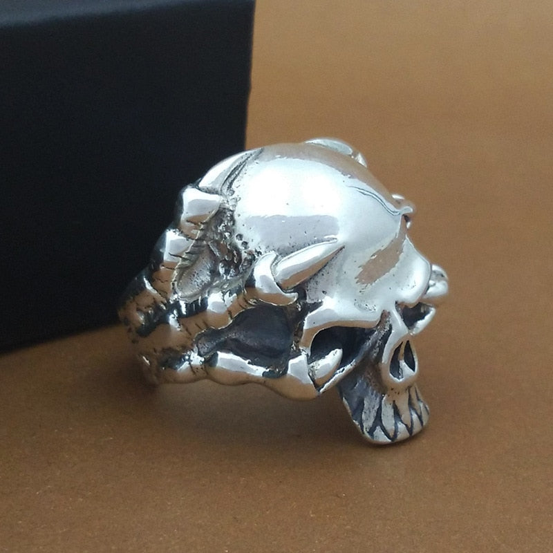 925 Silver Power-Paw-Skull Ring - Cool Punk Jewelry for Men. Skull ring for men. skull ring for women. badass skull rings. badass skull jewelry. badass skull accessories. badass Christmas gifts. Badass birthday gifts. Badass Valentine's gift. Badass Anniversary gifts.