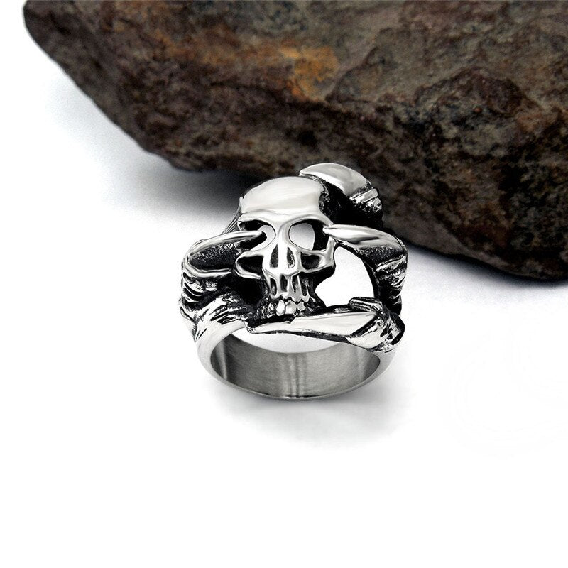 Stainless Steel Black Silver Skull Head Ring. Claw Skull Ring for men. Claw skull ring for women. Badass skull rings. Badass skull jewelry. Badass skull accessories.