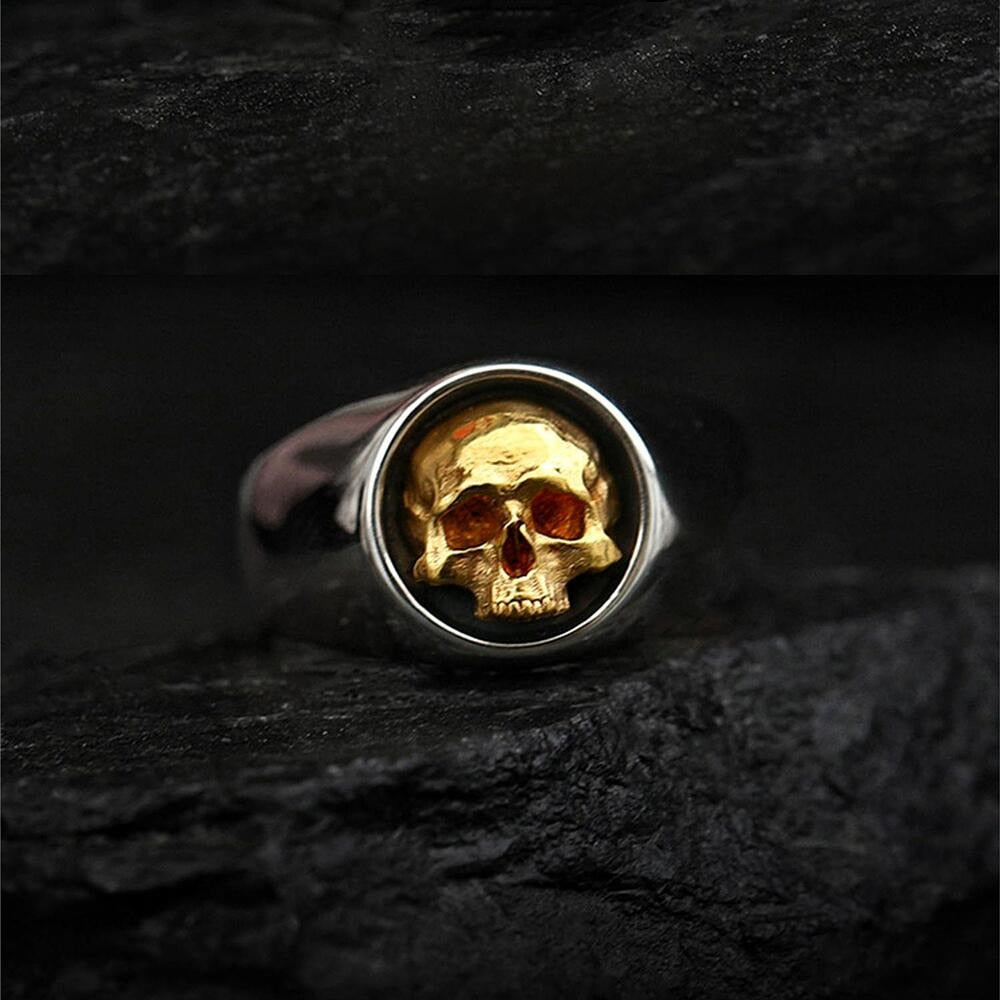 Resizable Vintage Green Zircon Skull Ring. Skull ring for men, skull ring for women. Badass skull jewelry. Badass skull accessories.