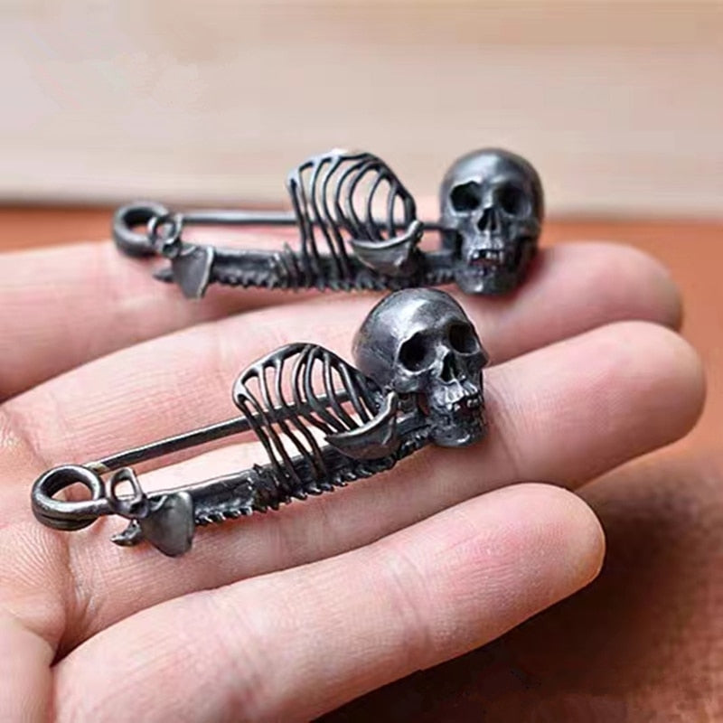 Dark Retro Gothic Skull Brooch Pendant Key Chain - Exquisite Handmade Accessory