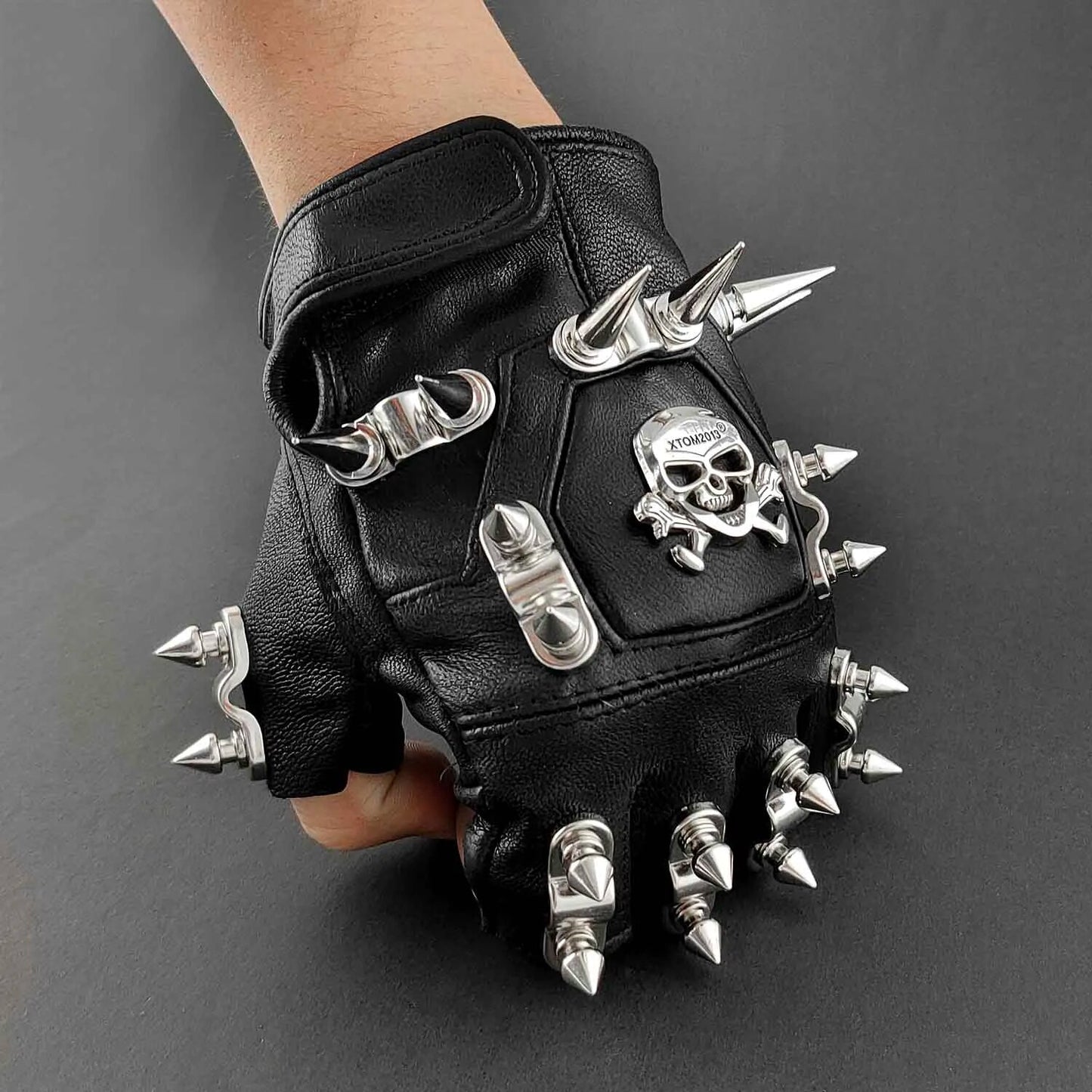 Rivet Leather Skull Trucker Motorcycle Fingerless Gloves for Men. Badass biker skull gloves. Badass biker gloves. Biker gloves.
