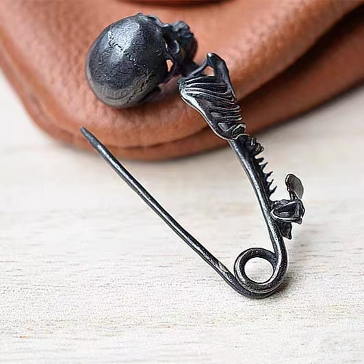 Dark Retro Gothic Skull Brooch Pendant Key Chain - Exquisite Handmade Accessory. Skull brooch for men. Brooch for women. Badass skull accessories.