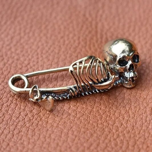 Dark Retro Gothic Skull Safety Brooch. Badass Halloween Skull accessories. Halloween accessories. Badass skull accessories. Badass skull jewelry. Christmas gifts for badass.