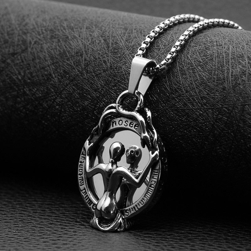 Vintage Magic Mirror Skull Pendant Necklace, badass skull jewelry, badass skull accessories