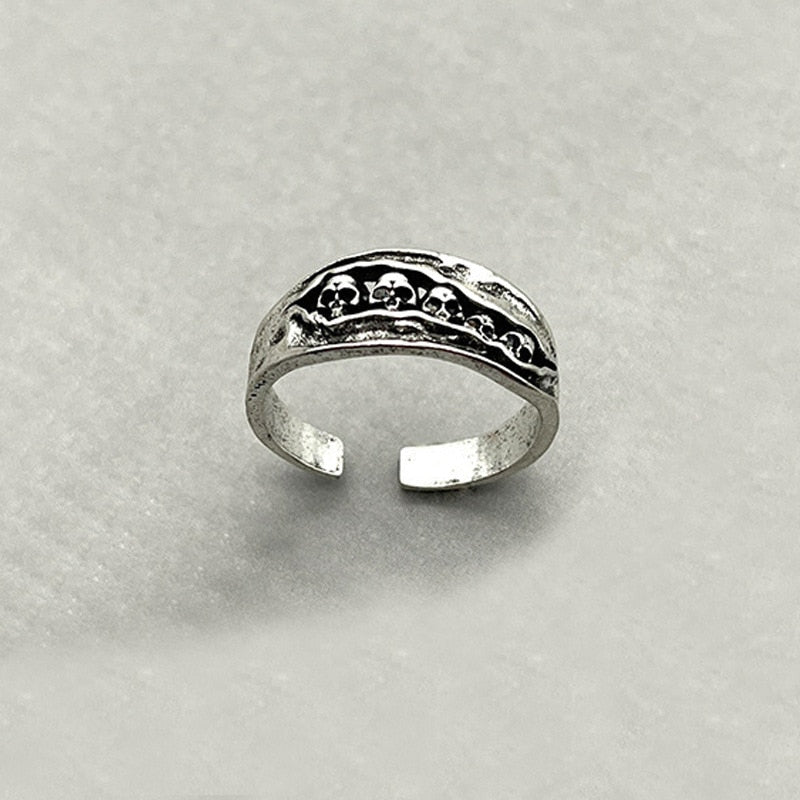 Hell Skull Punk Ring. Skull rings for men and women. skull ring for men. badass skull rings. Badass sbiker skull rings. Badass skull jewelry. Badass biker jewelry. Badass skull accessories.