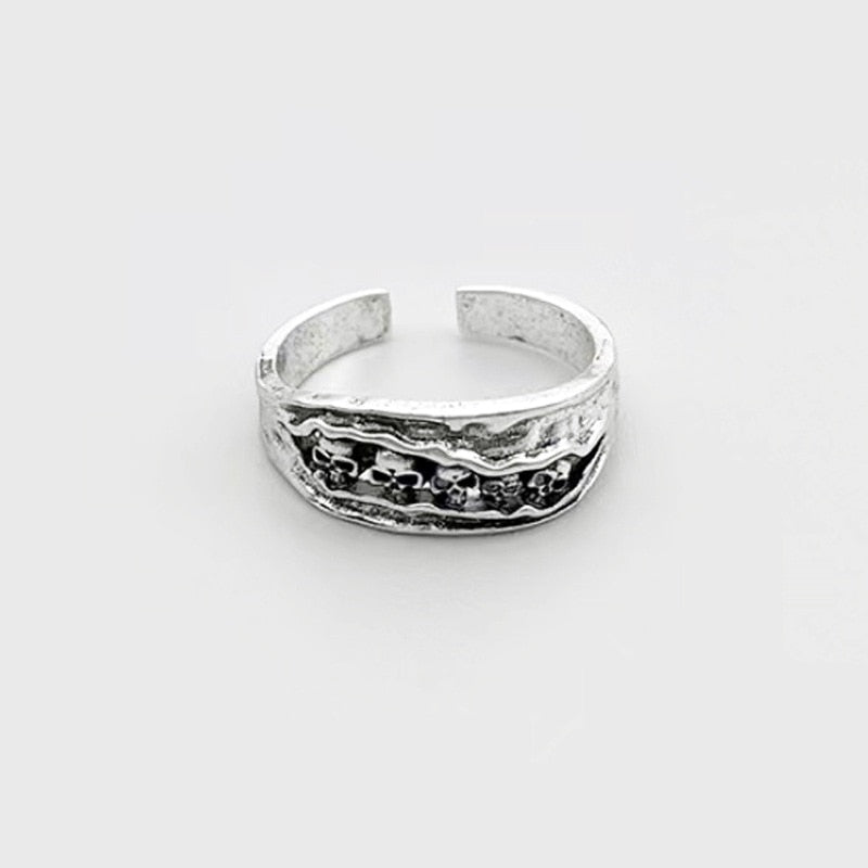 Hell Skull Punk Ring. Skull rings for men and women. skull ring for men. badass skull rings. Badass sbiker skull rings. Badass skull jewelry. Badass biker jewelry. Badass skull accessories.