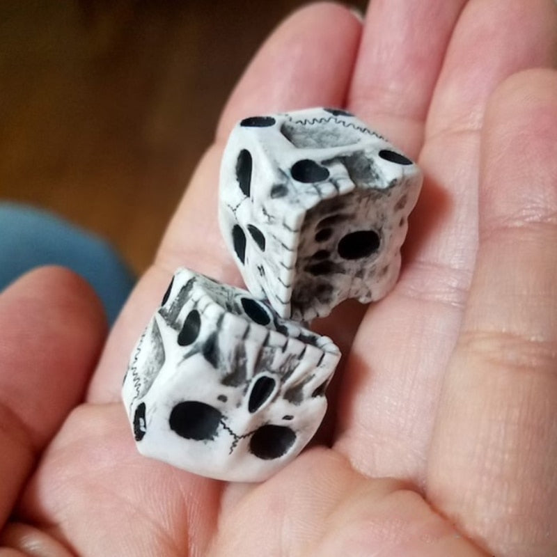 Skull Dice or Die