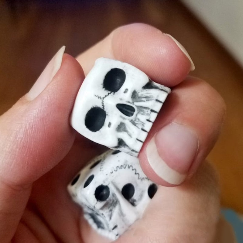 Skull Dice or Die