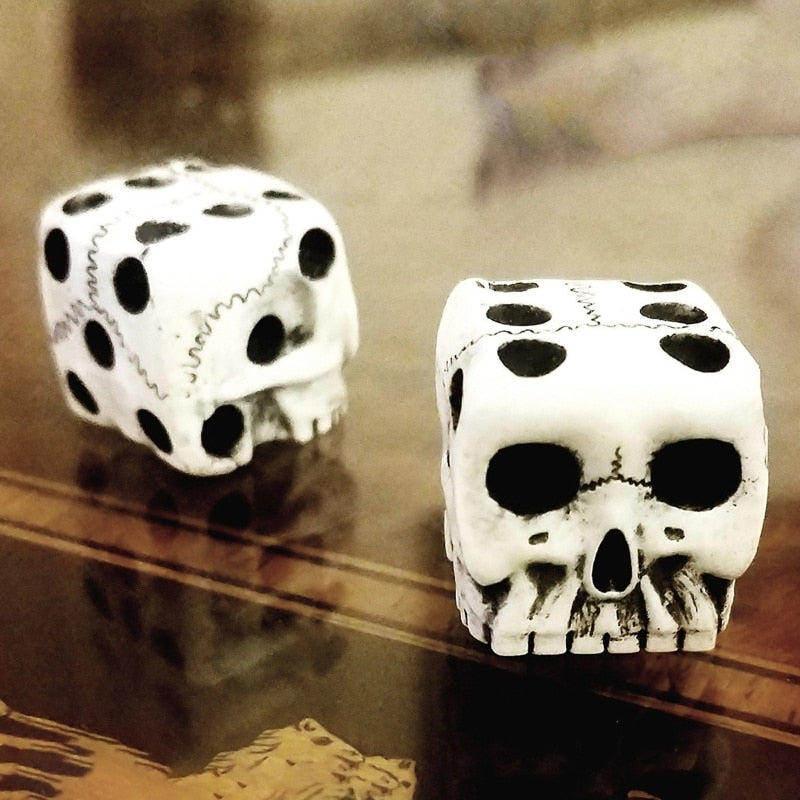 Skull Dice or Die