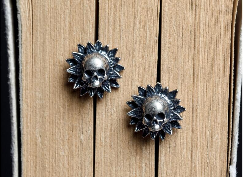 925 Sterling Silver Sunflower Skull Stud Earrings. Badass skull earrings. Badass skull jewelry. Badass skull accessories. Badass skull jewelry. Badss biker jewelry. Gothic skull earrings.
